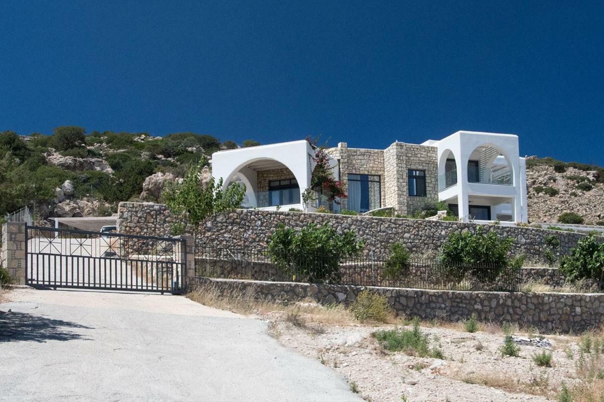 Evilia Luxury Villa Amoopi Exteriör bild