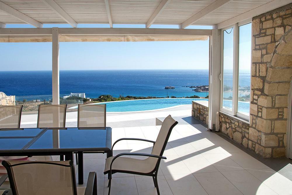 Evilia Luxury Villa Amoopi Exteriör bild