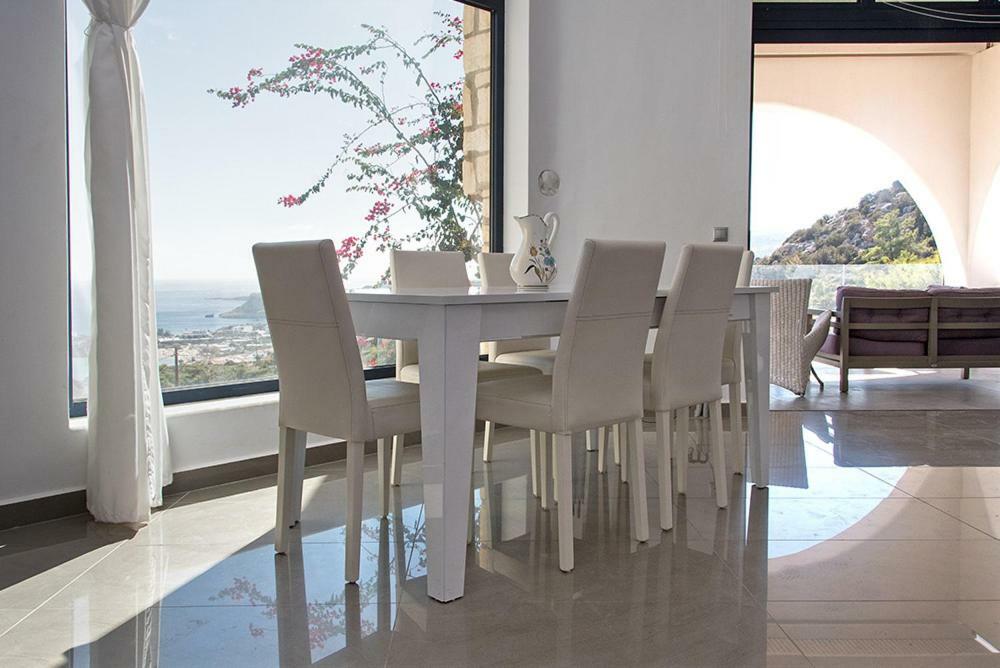 Evilia Luxury Villa Amoopi Exteriör bild